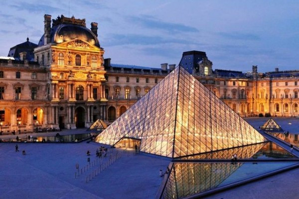 Louvre Museum (Paris)